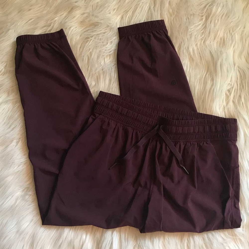 Lululemon lightweight pants (above ankle length)